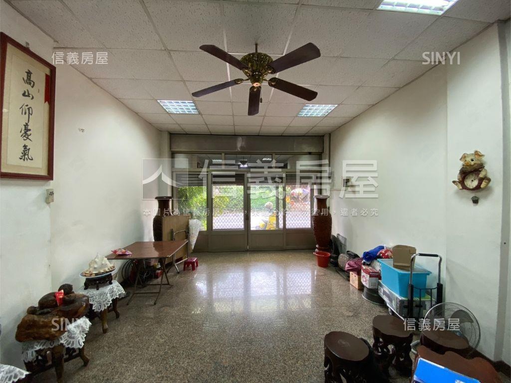 長龍路邊間臨路透店Ａ房屋室內格局與周邊環境