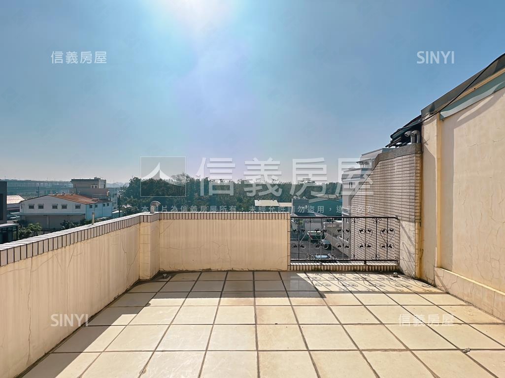 仁武高中◆寬敞綠景亮透天房屋室內格局與周邊環境