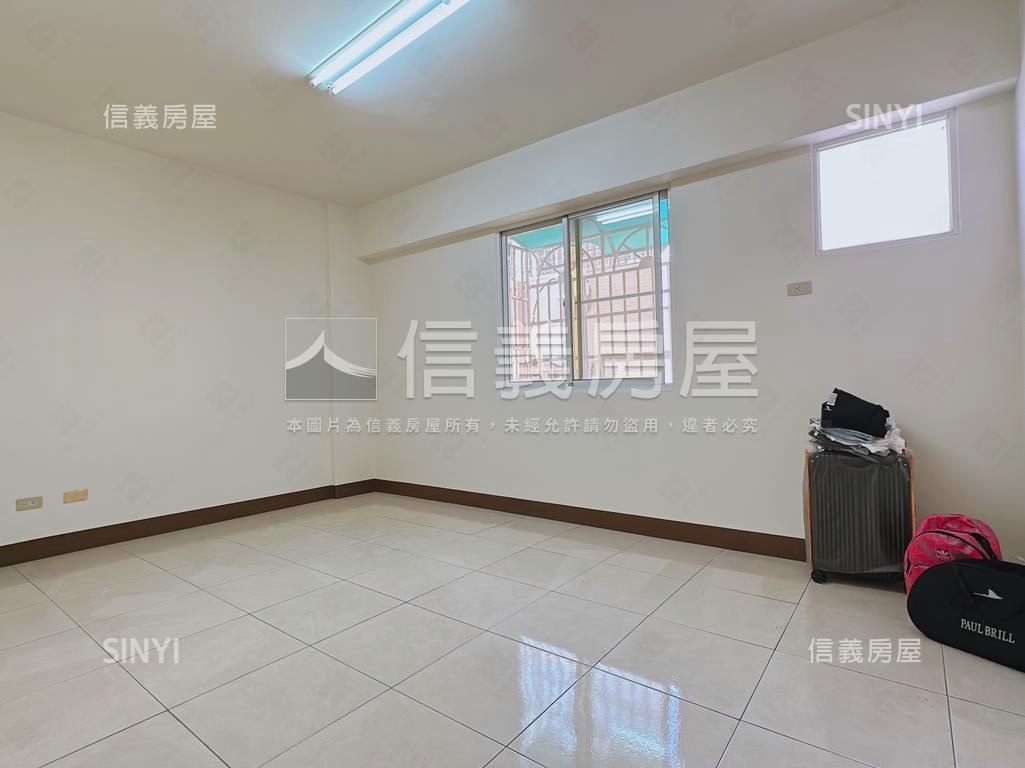 仁武高中◆寬敞綠景亮透天房屋室內格局與周邊環境