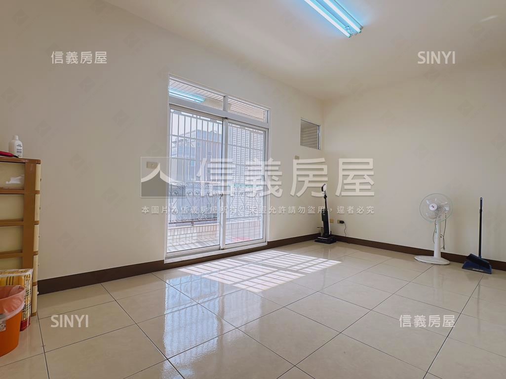 仁武高中◆寬敞綠景亮透天房屋室內格局與周邊環境