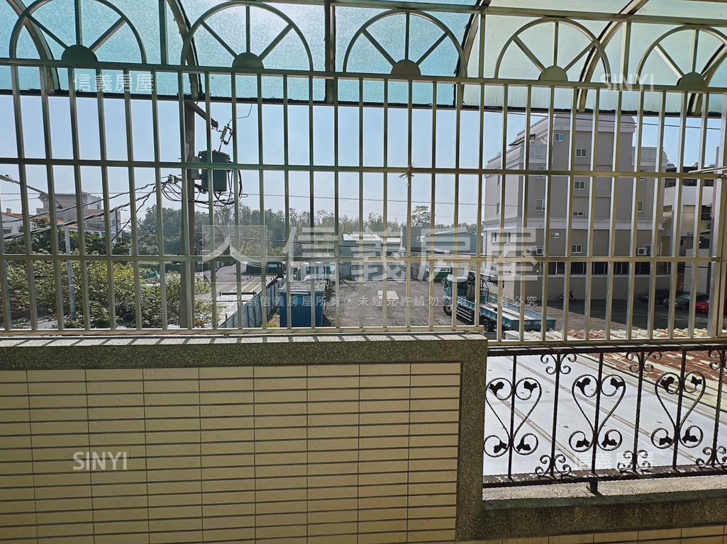 仁武高中◆寬敞綠景亮透天房屋室內格局與周邊環境