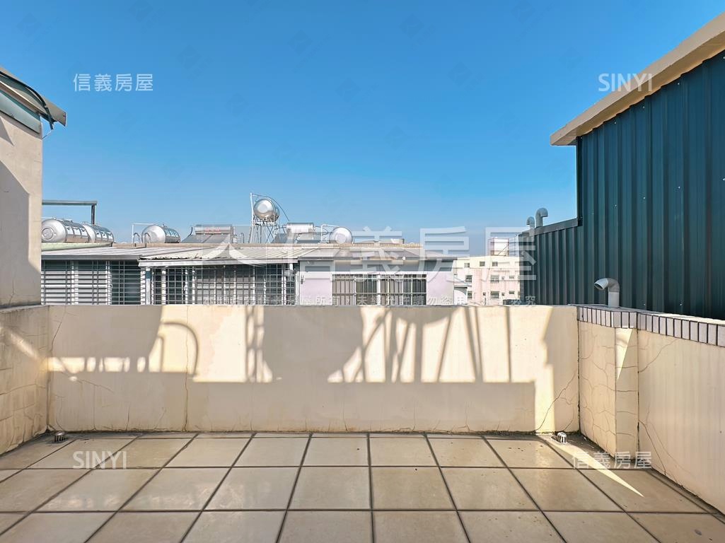 仁武高中◆寬敞綠景亮透天房屋室內格局與周邊環境