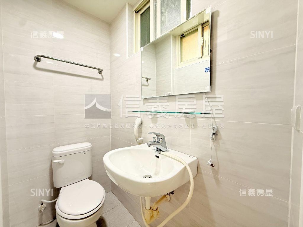 玫瑰漂亮屋況稀有方正二樓房屋室內格局與周邊環境