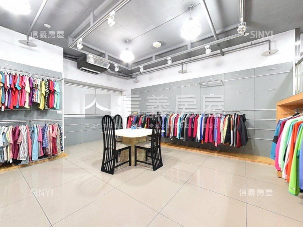 家樂福旁合環御景店辦房屋室內格局與周邊環境