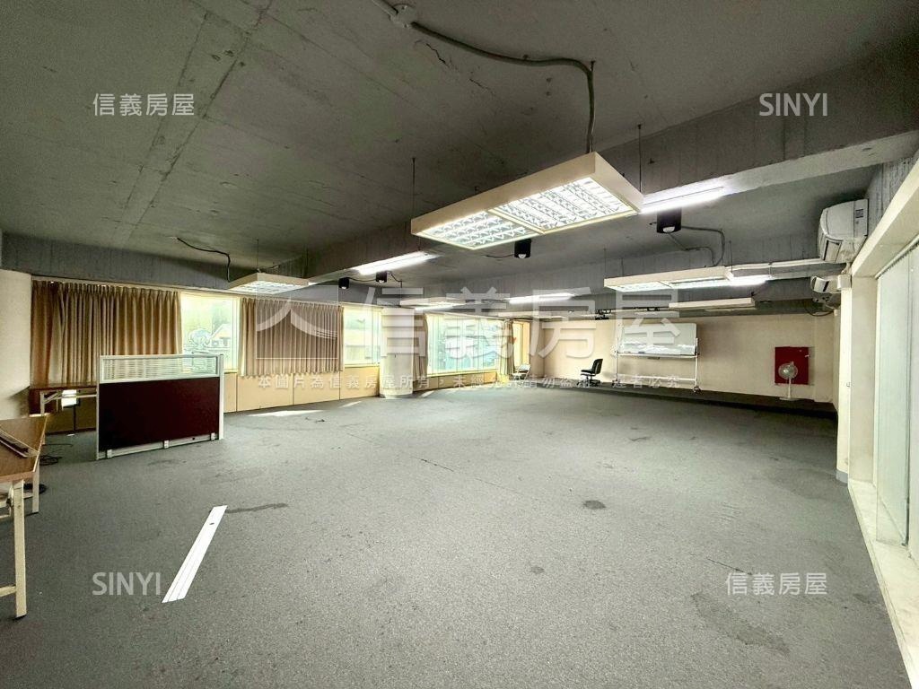 ★台中車站整層大商務中心房屋室內格局與周邊環境