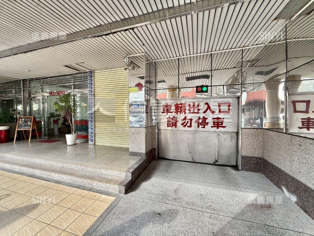 ★台中車站整層大商務中心房屋室內格局與周邊環境