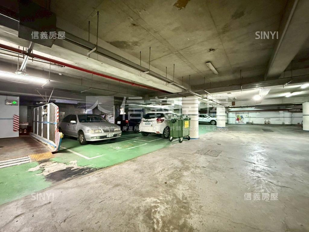 ★台中車站整層大商務中心房屋室內格局與周邊環境
