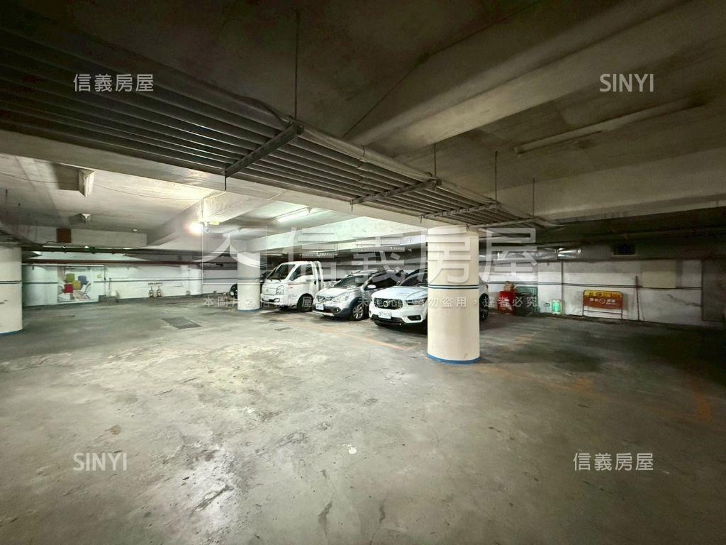 ★台中車站整層大商務中心房屋室內格局與周邊環境