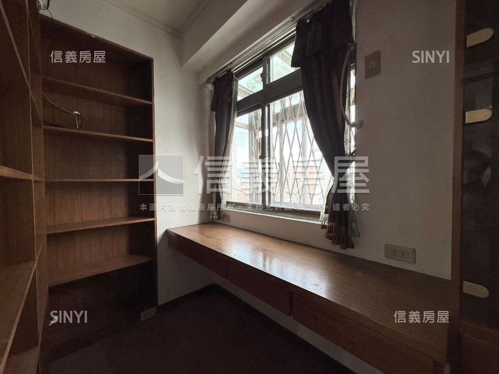 百代綠境｜高樓稀有車位戶房屋室內格局與周邊環境