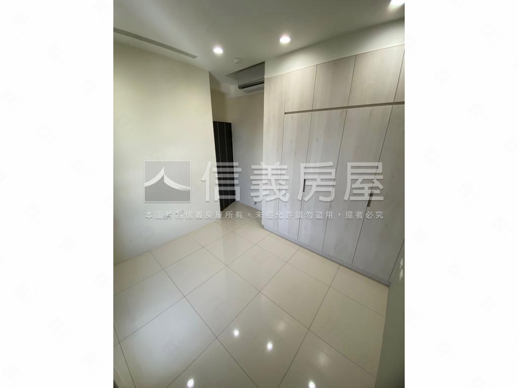 和美時尚精緻２房附車位房屋室內格局與周邊環境