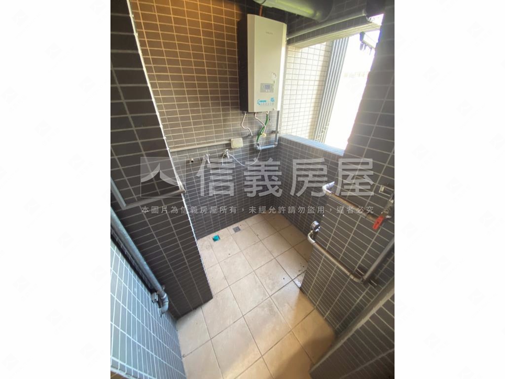 和美時尚精緻２房附車位房屋室內格局與周邊環境