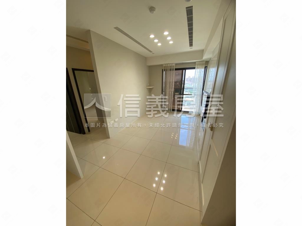 和美時尚精緻２房附車位房屋室內格局與周邊環境