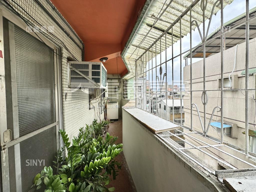 ●竹林路電梯四房●房屋室內格局與周邊環境