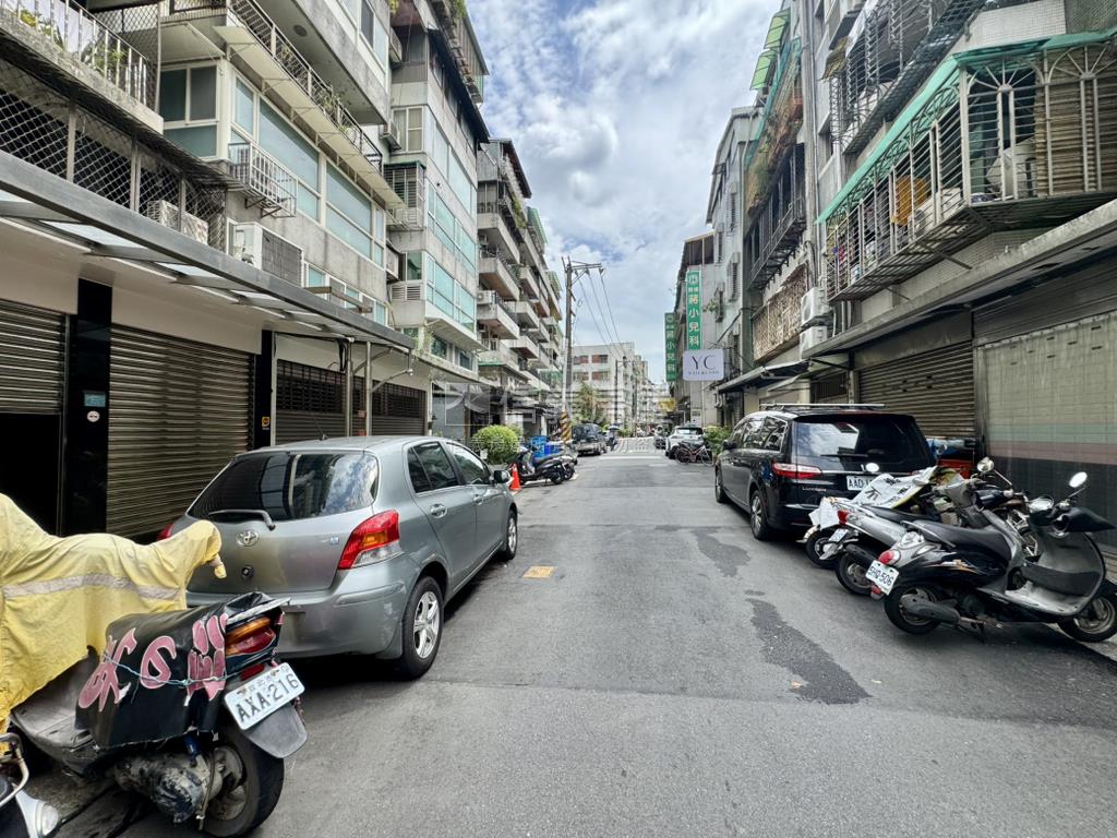 後山埤國泰電梯三房房屋室內格局與周邊環境