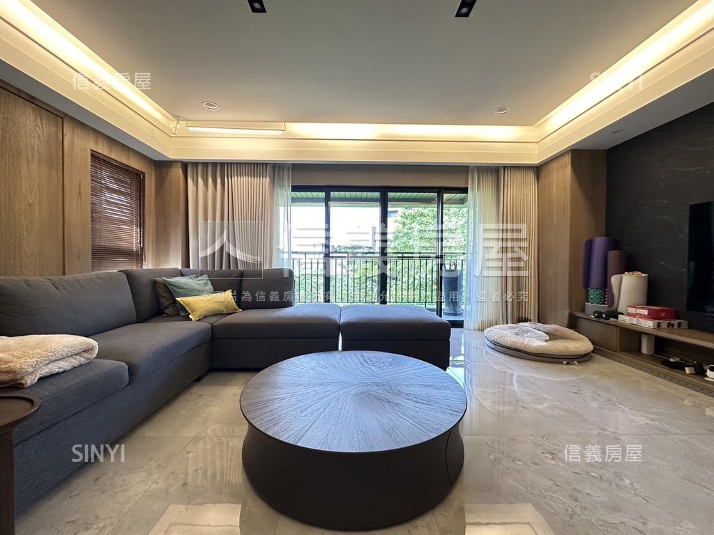 冠德微山丘稀有一層一戶房屋室內格局與周邊環境