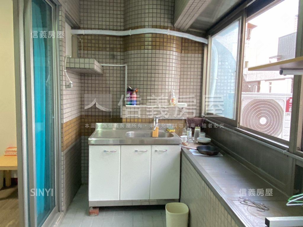 首選－大業明星學區捷運宅房屋室內格局與周邊環境