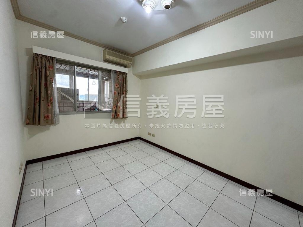 賞星悅目幽美三房房屋室內格局與周邊環境