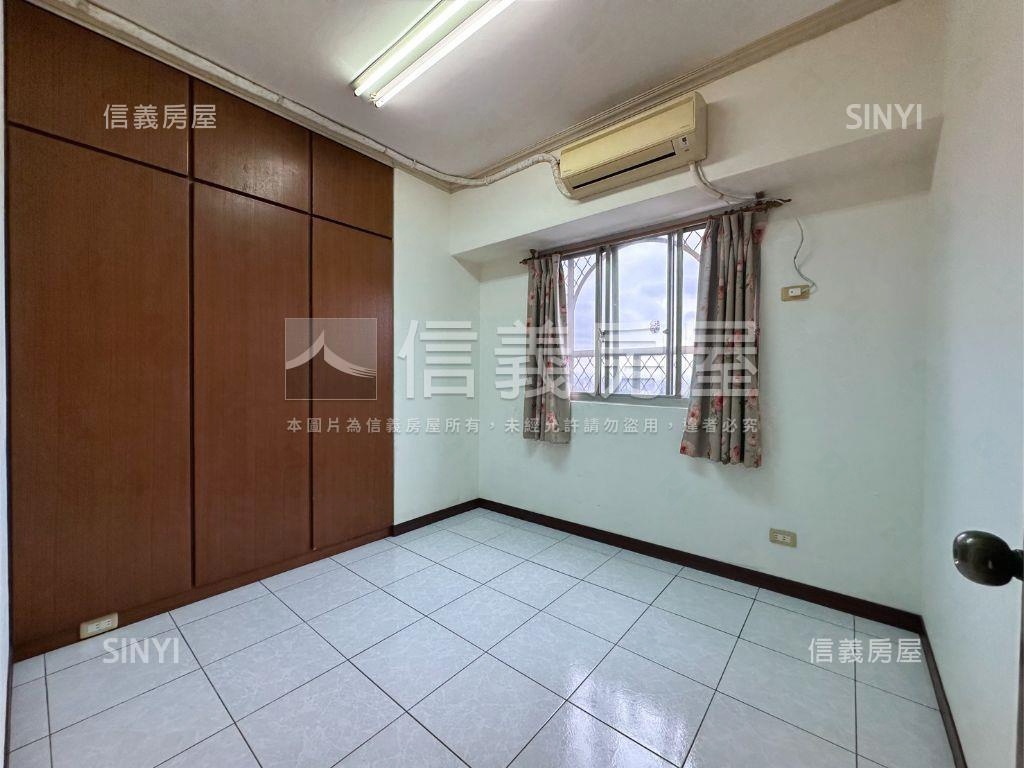 賞星悅目幽美三房房屋室內格局與周邊環境