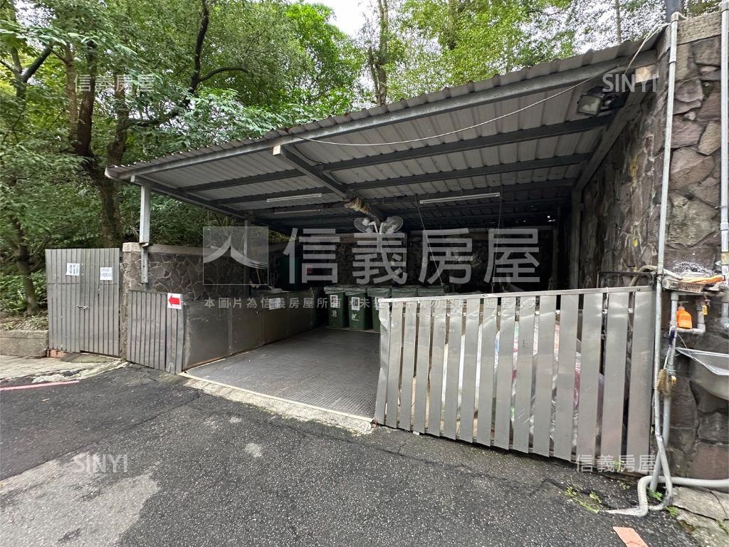 賞星悅目幽美三房房屋室內格局與周邊環境