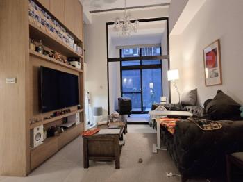 忠孝界露臺１樓雙車位