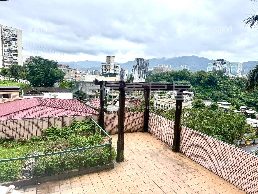 日月光挑高景觀１樓房屋室內格局與周邊環境