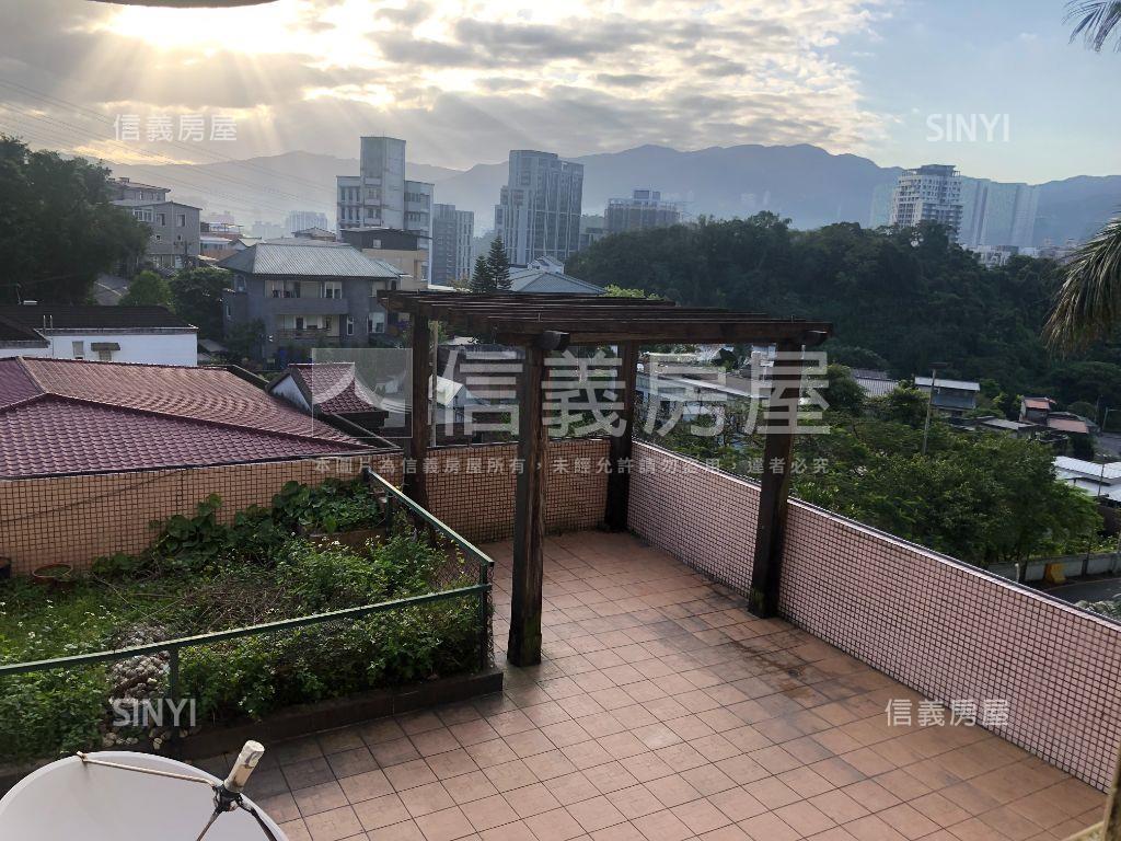 日月光挑高景觀１樓房屋室內格局與周邊環境