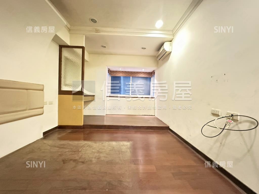 永安公園陽光後棟四房車位房屋室內格局與周邊環境