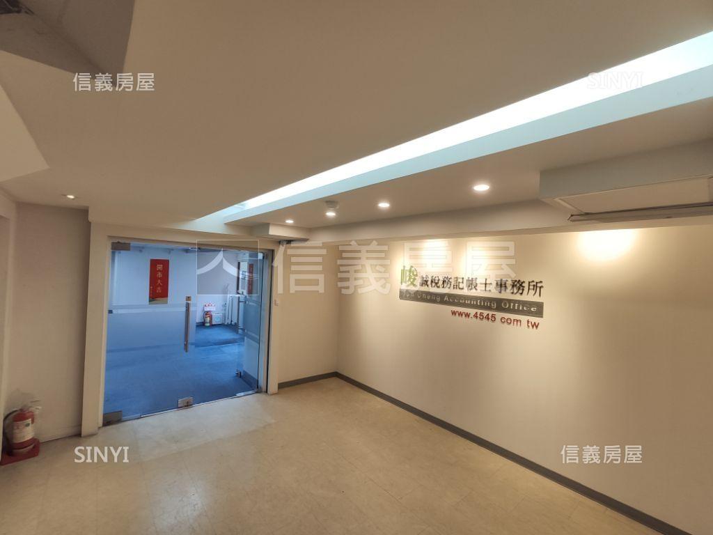 松江南京獨棟三角窗辦公房屋室內格局與周邊環境