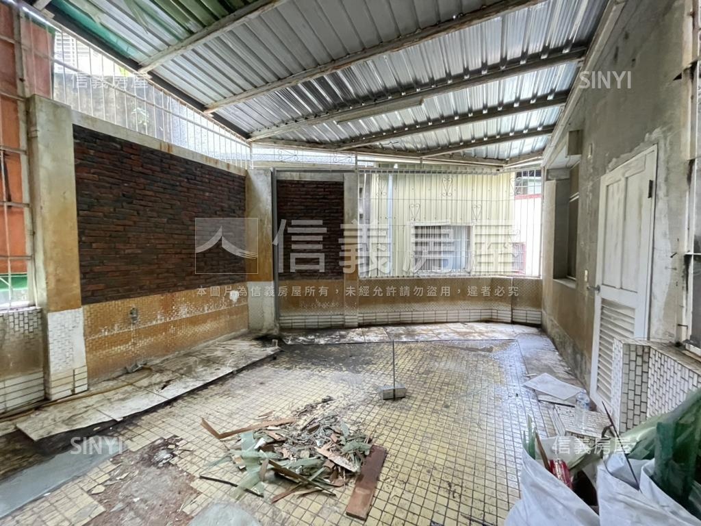 府城歷史街臨安透天金店面房屋室內格局與周邊環境
