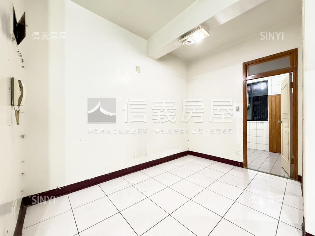 散步四號公園三樓公寓房屋室內格局與周邊環境