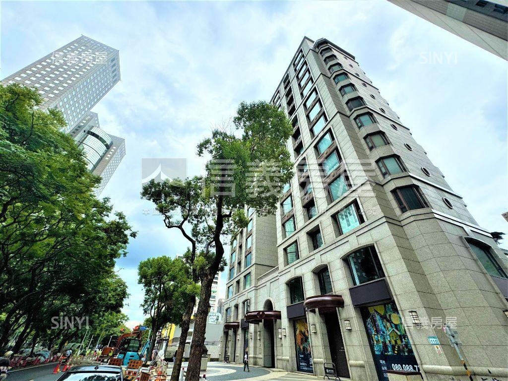 專任－敦化南路坡平大車位房屋室內格局與周邊環境