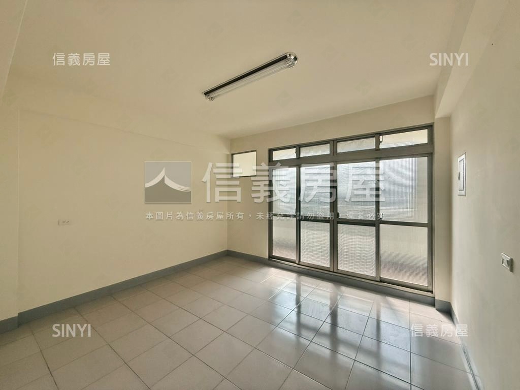 正台灣大道透店房屋室內格局與周邊環境