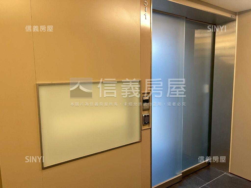 七期鋼骨親家Ｔ３商辦房屋室內格局與周邊環境