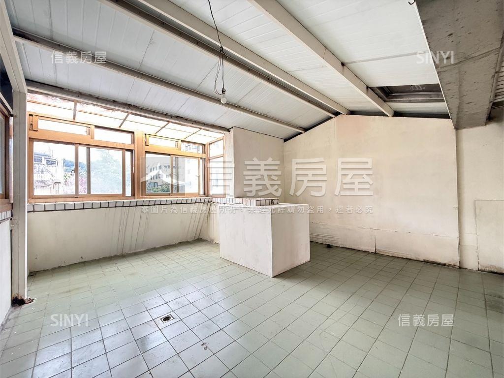 研究苑稀有庭院型房屋室內格局與周邊環境