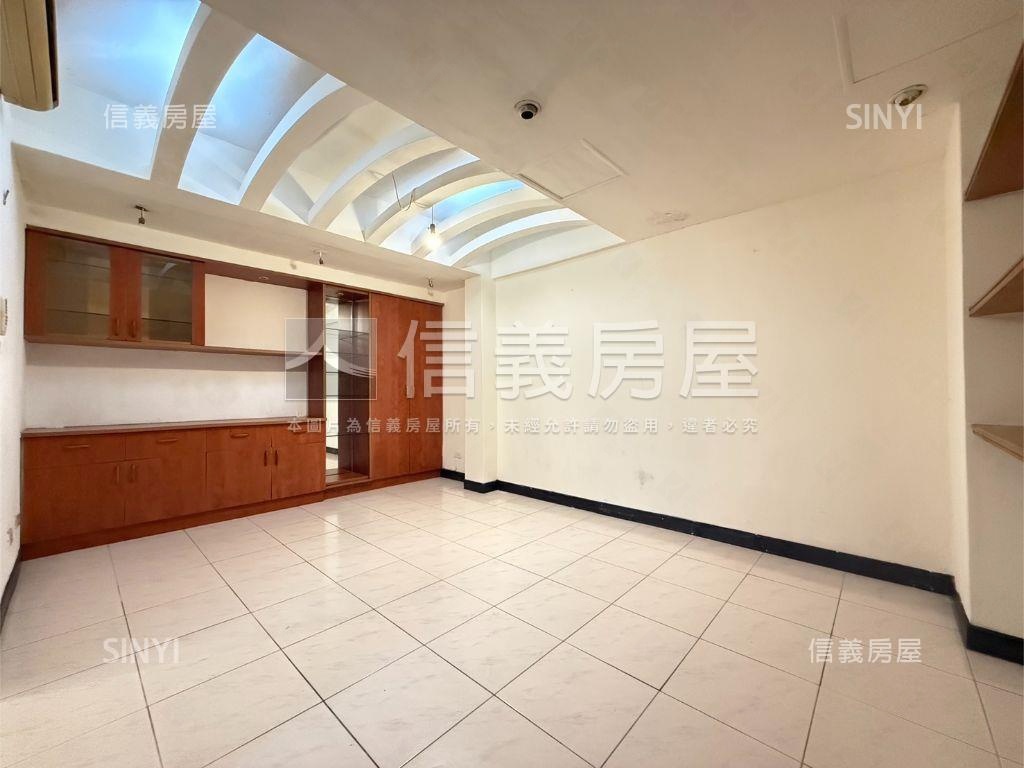 研究苑稀有庭院型房屋室內格局與周邊環境