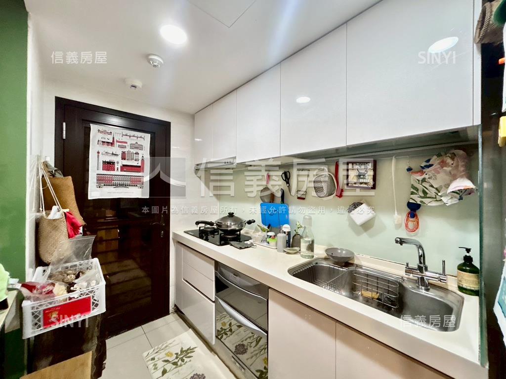佳泰一景採光大三房房屋室內格局與周邊環境