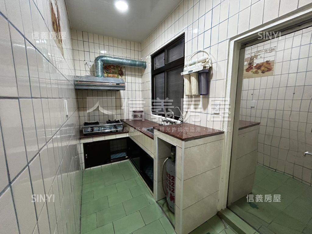 電線重拉永忠街面寬透天房屋室內格局與周邊環境