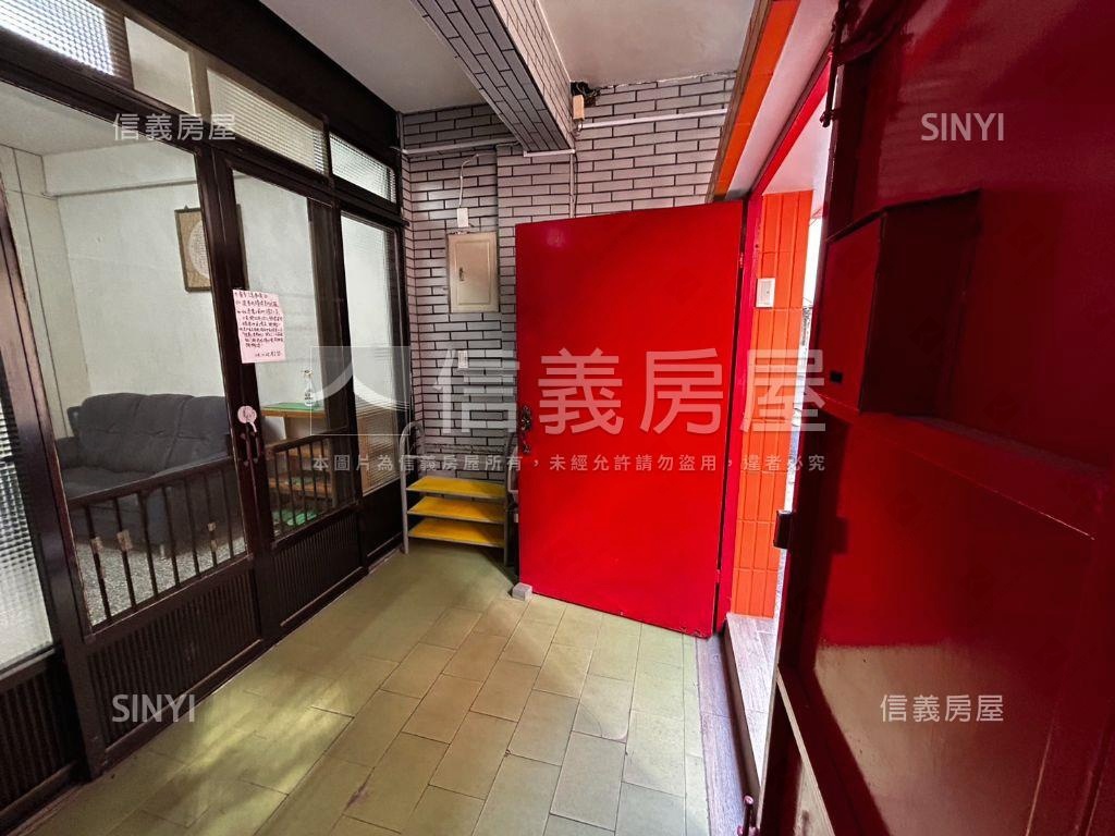 電線重拉永忠街面寬透天房屋室內格局與周邊環境