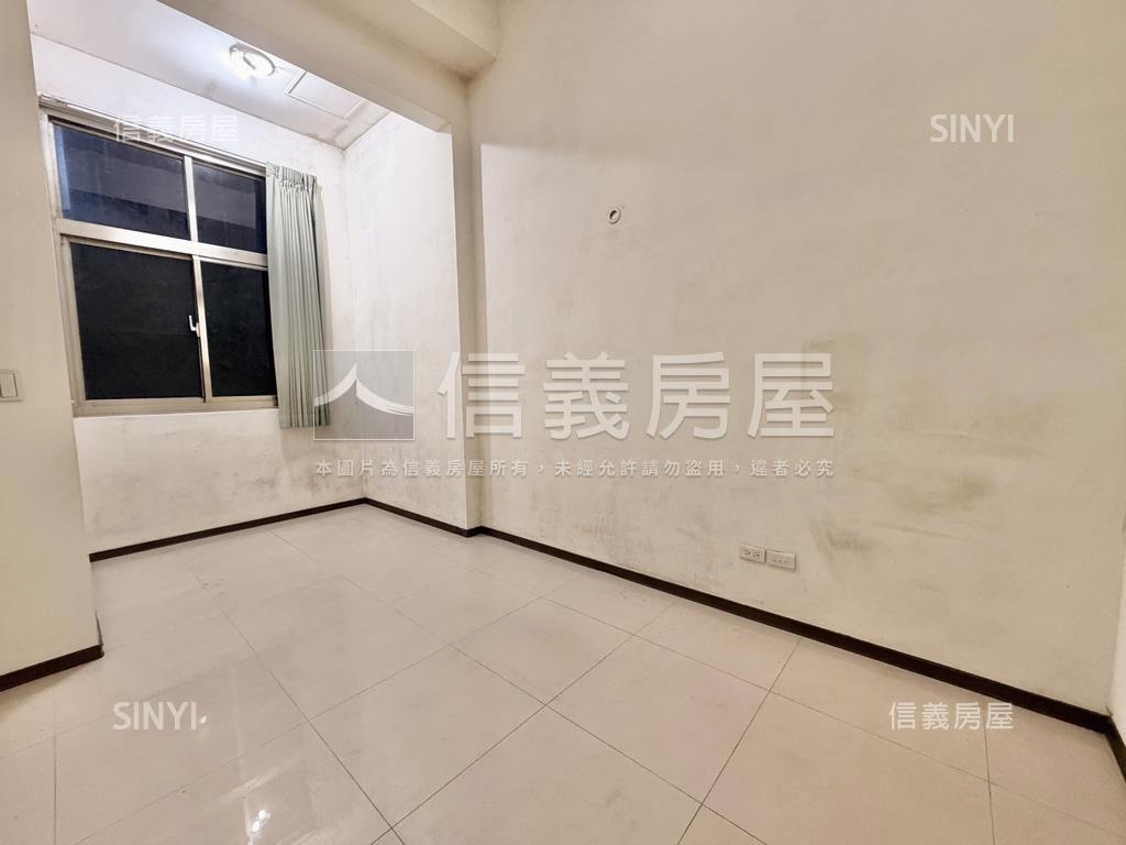 長虹大鎮稀有挑高戶釋出房屋室內格局與周邊環境