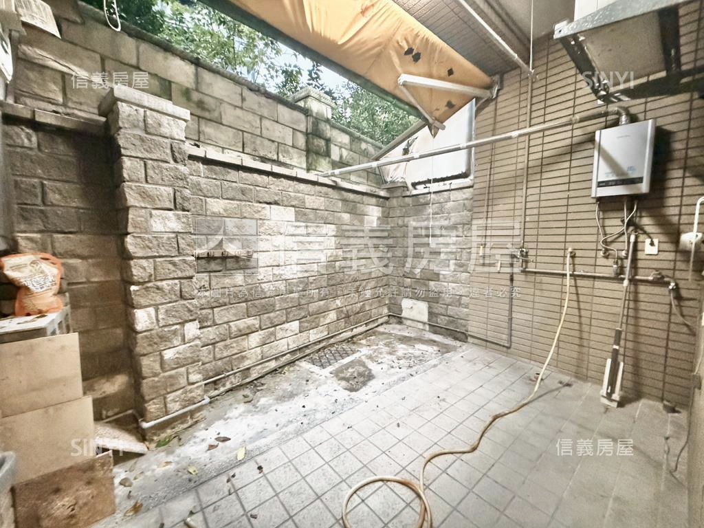 長虹大鎮稀有挑高戶釋出房屋室內格局與周邊環境