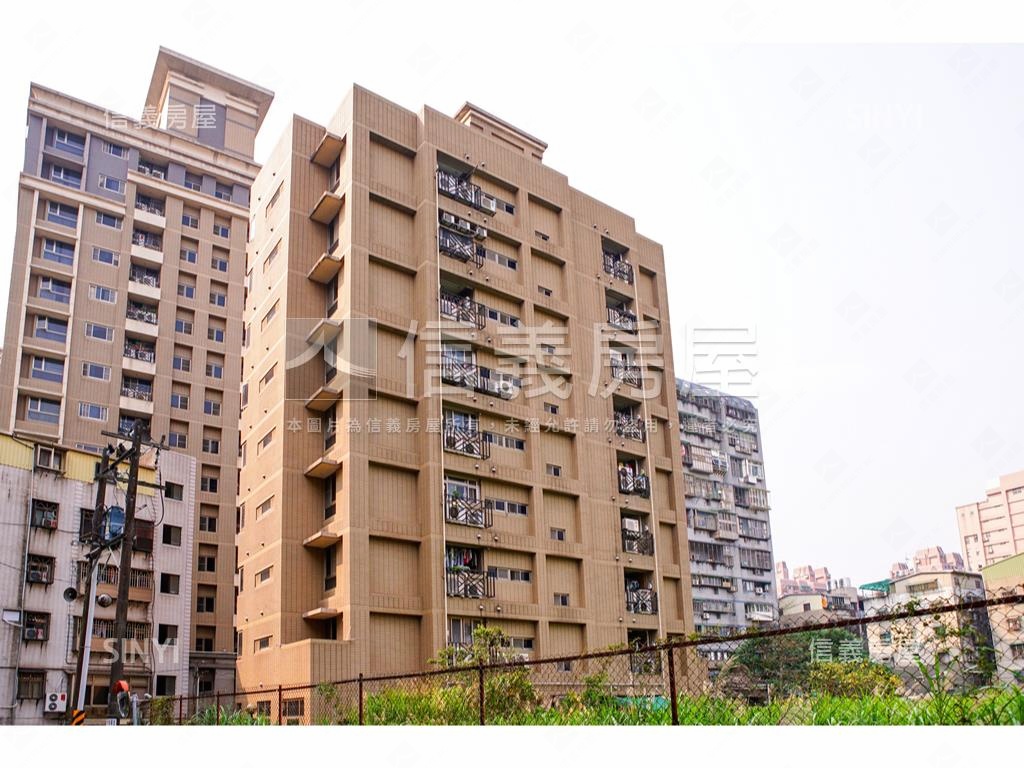 長虹大鎮稀有挑高戶釋出房屋室內格局與周邊環境