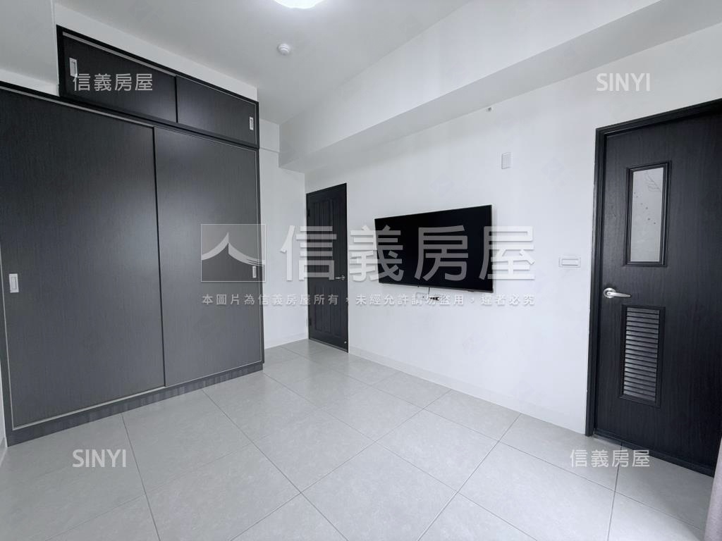 歸仁近圓環三房平車房屋室內格局與周邊環境