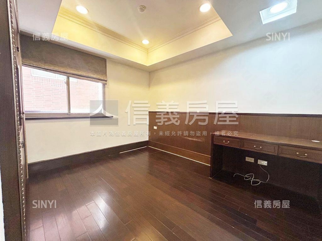 瑞林珍寶稀有四房車位房屋室內格局與周邊環境