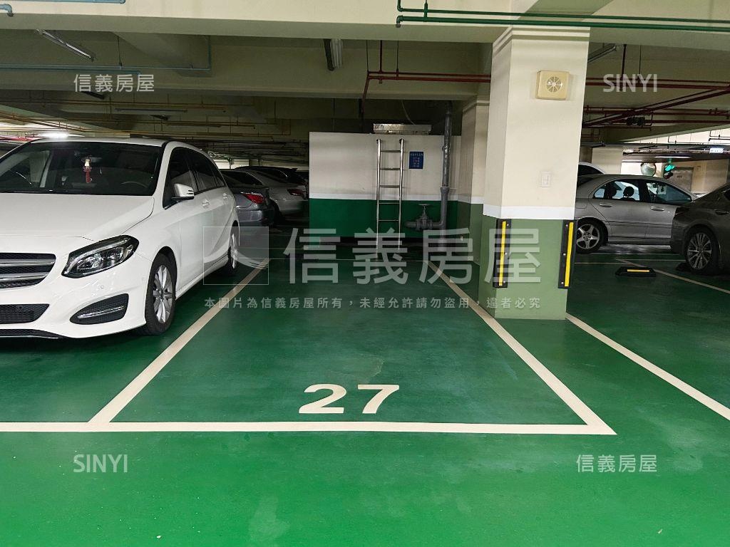 瑞林珍寶稀有四房車位房屋室內格局與周邊環境