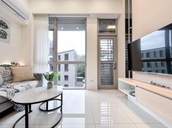 首選精美中研帶車位