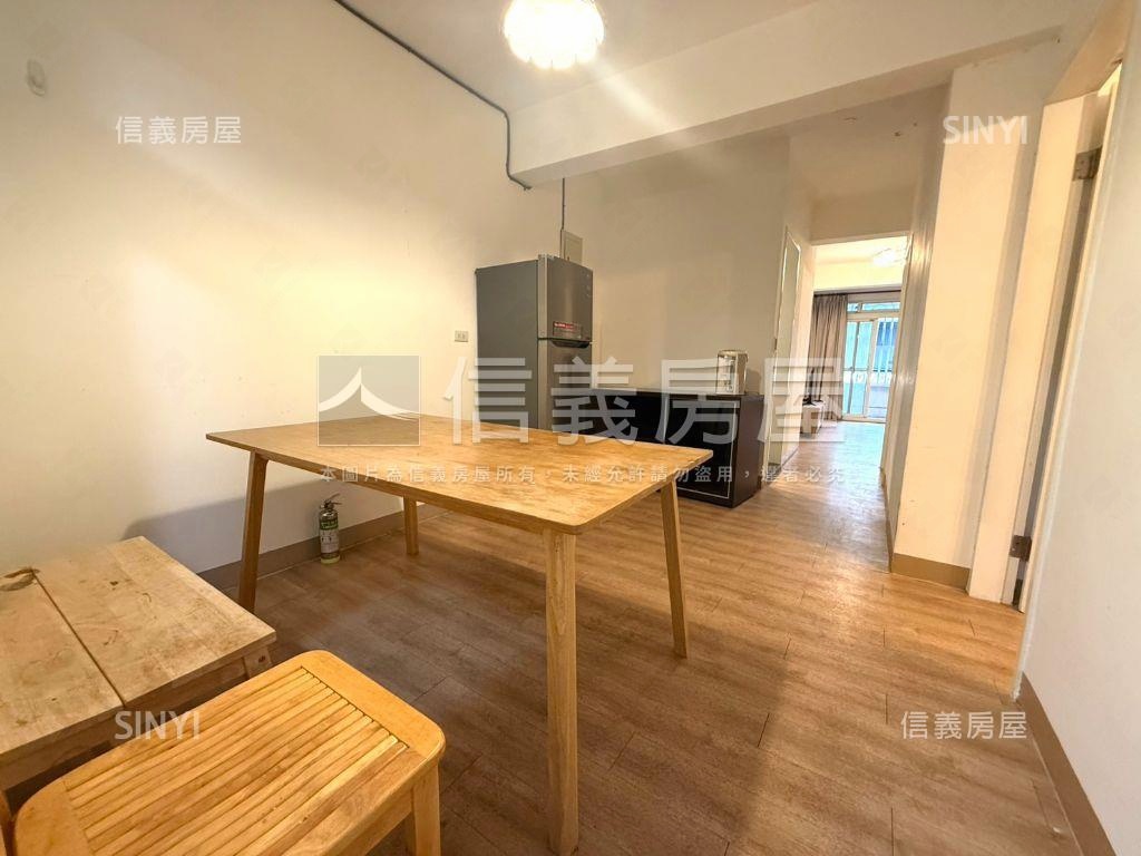 板新捷運方正三樓免爬高房屋室內格局與周邊環境