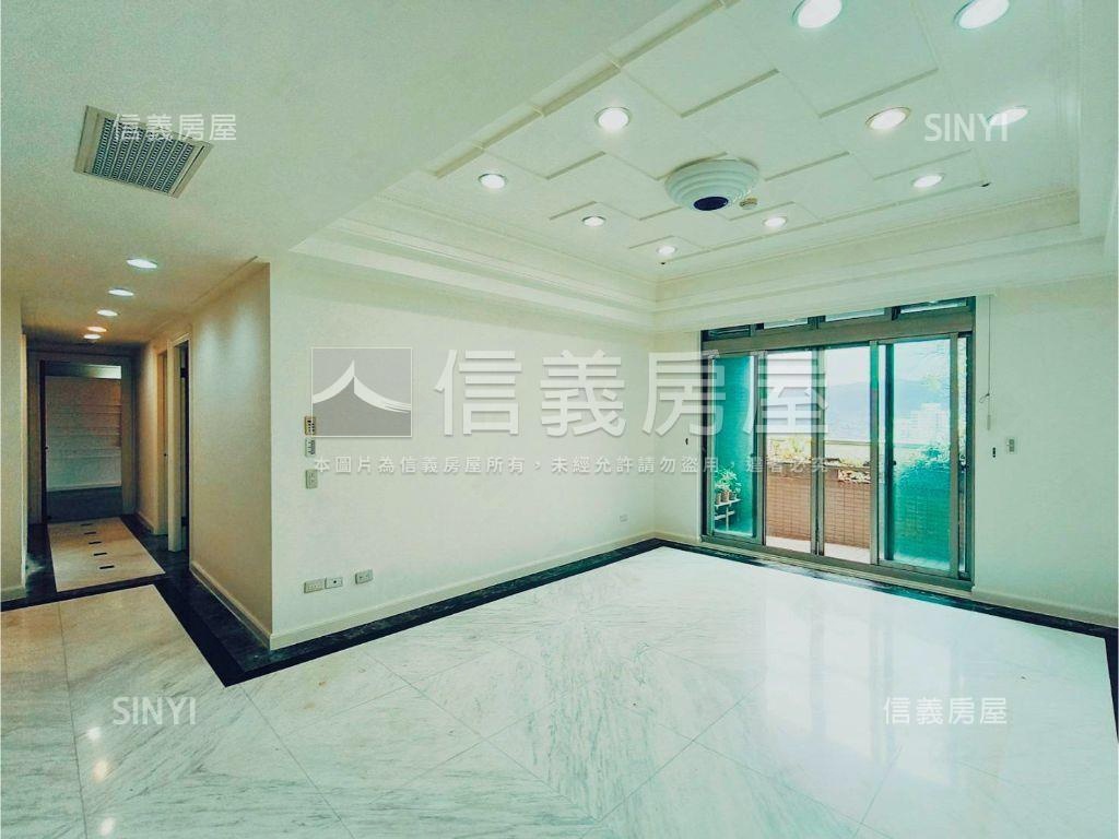 【ＶＲ】世界山莊四房車位房屋室內格局與周邊環境