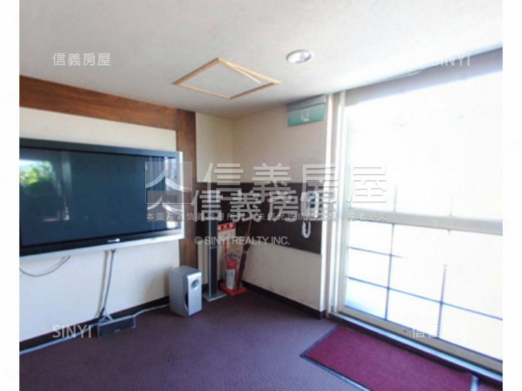 市府威秀邊間高樓看１０１房屋室內格局與周邊環境