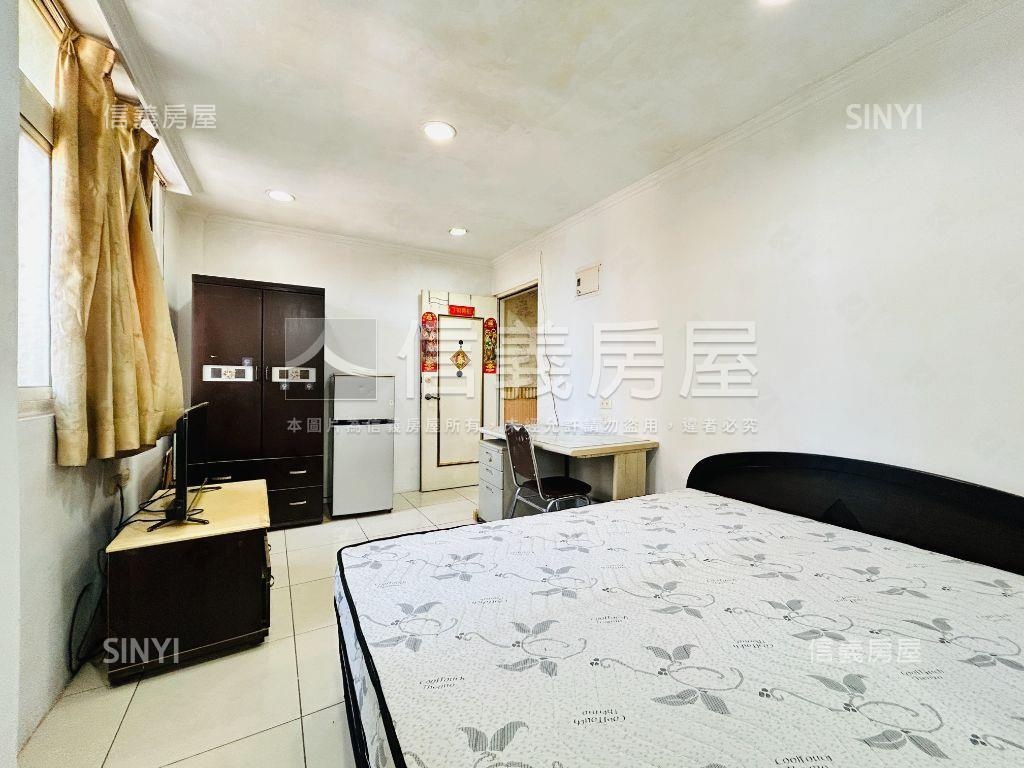 一層一戶黃金三樓公寓房屋室內格局與周邊環境