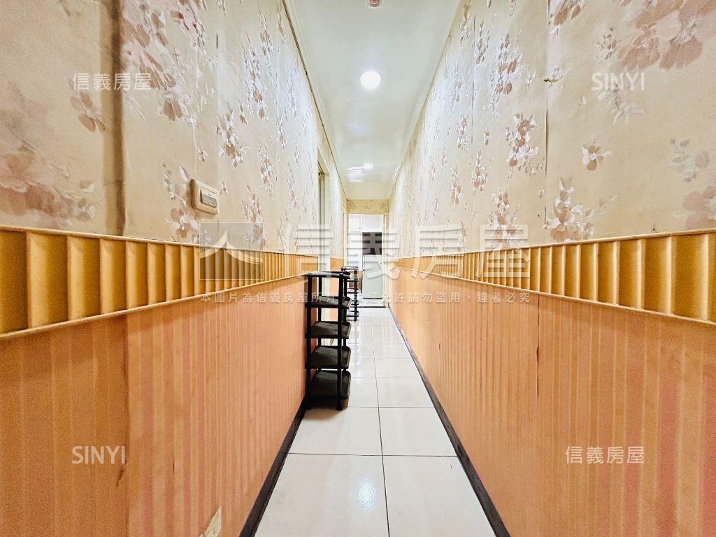 一層一戶黃金三樓公寓房屋室內格局與周邊環境